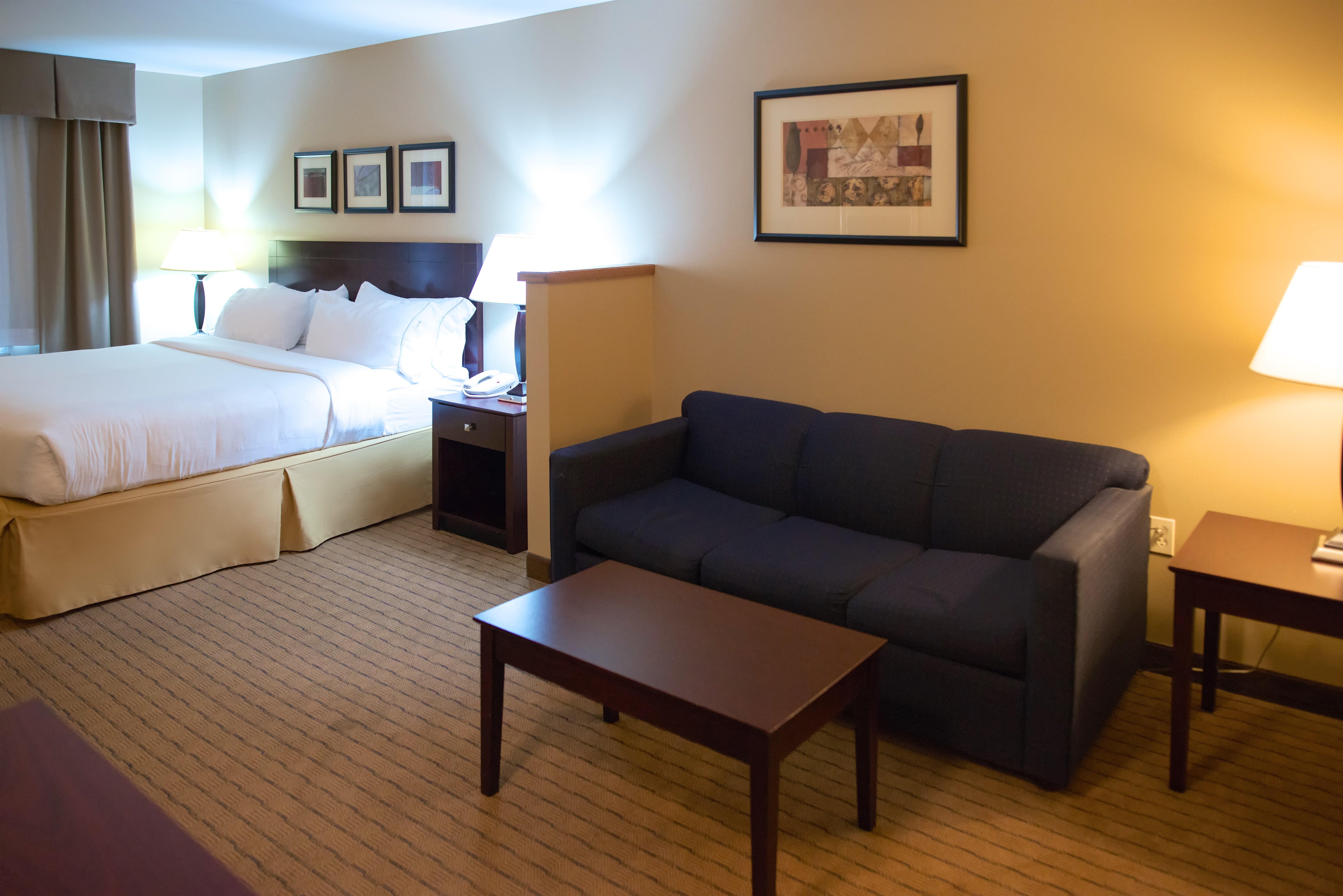 Holiday Inn Express Devils Lake By Ihg Exteriör bild