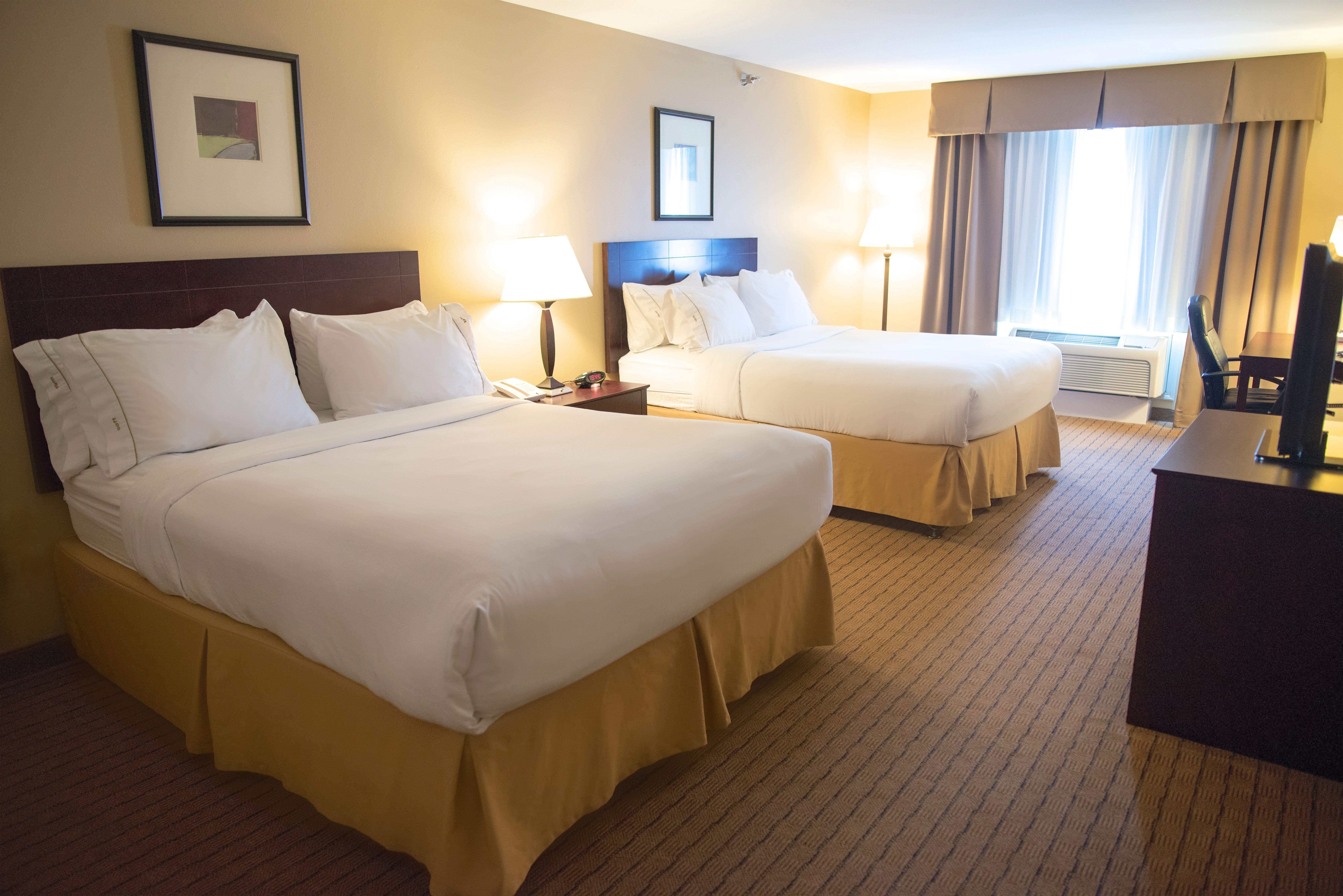 Holiday Inn Express Devils Lake By Ihg Exteriör bild