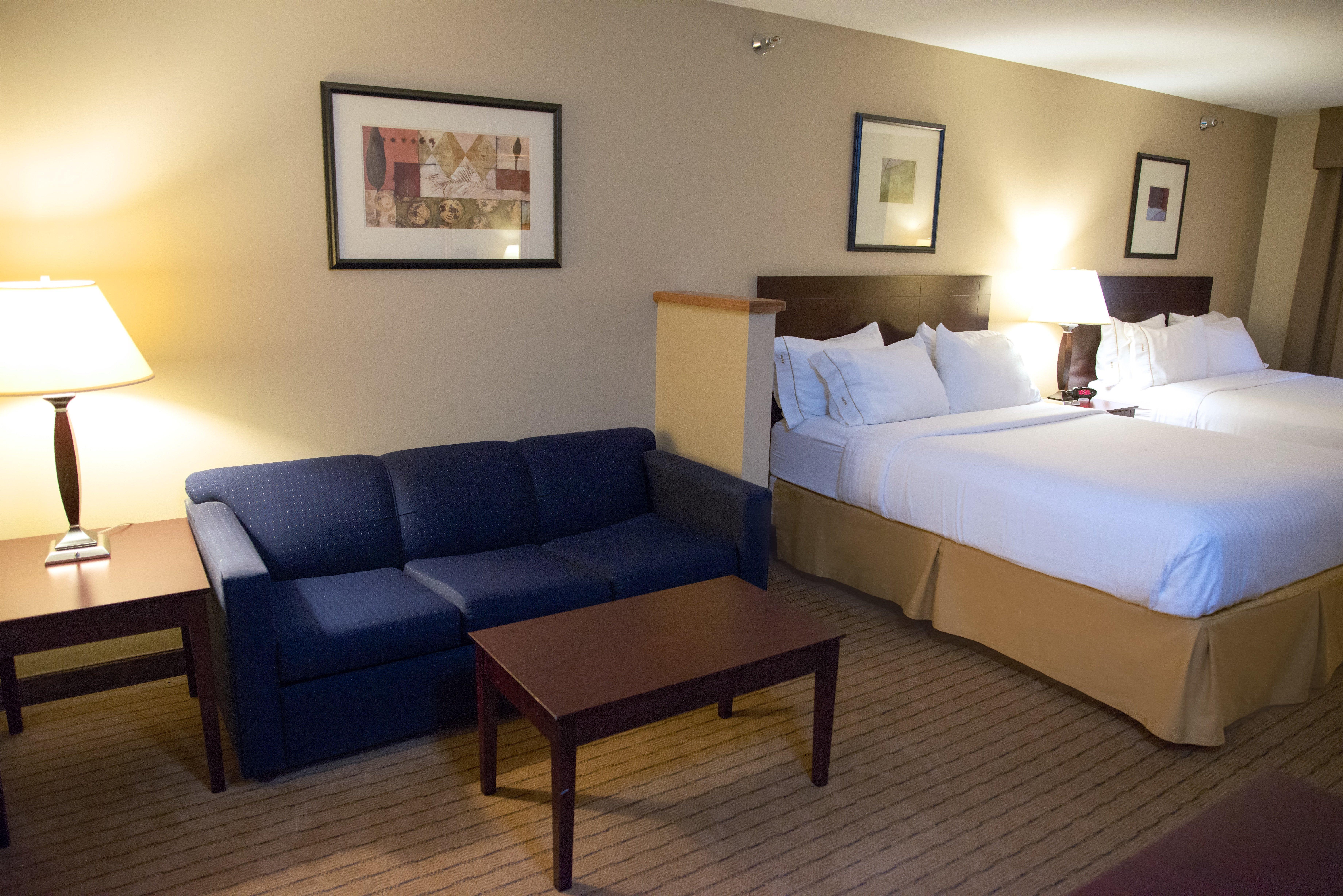 Holiday Inn Express Devils Lake By Ihg Exteriör bild